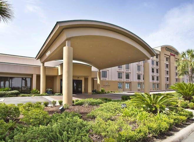 Courtyard by marriott gulfport beachfront