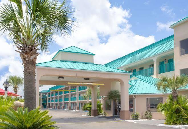 Days inn by wyndham gulfport
