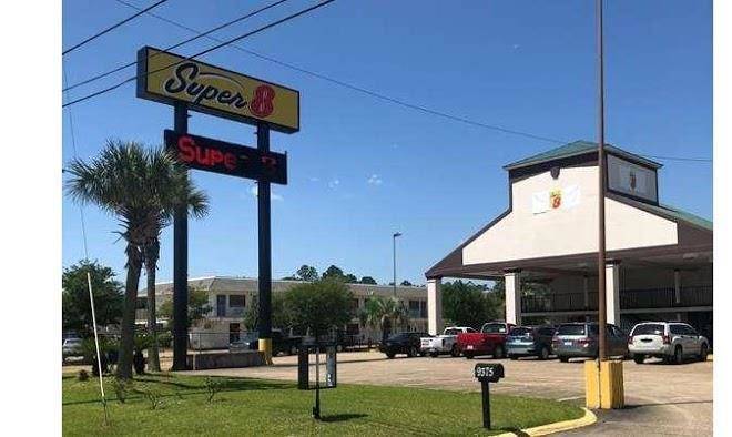 Super 8 by wyndham gulfport near biloxi airport