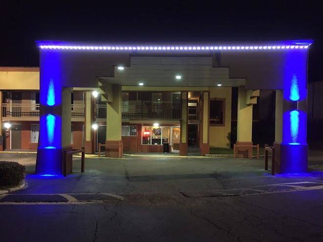 Diamond inn motel