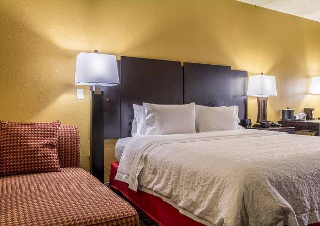 Hampton inn jackson clinton