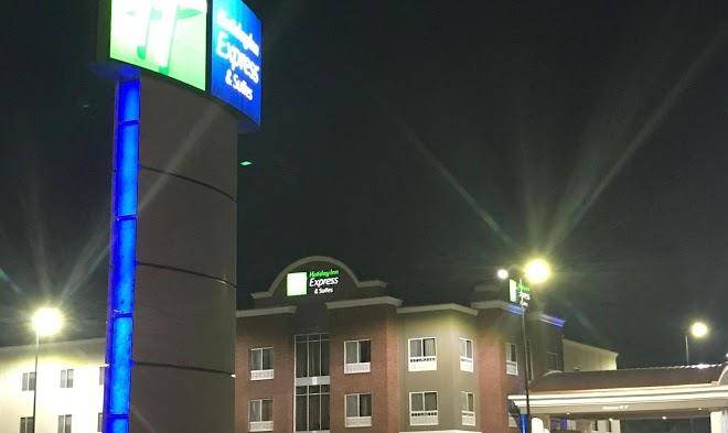 Holiday inn express & suites canton