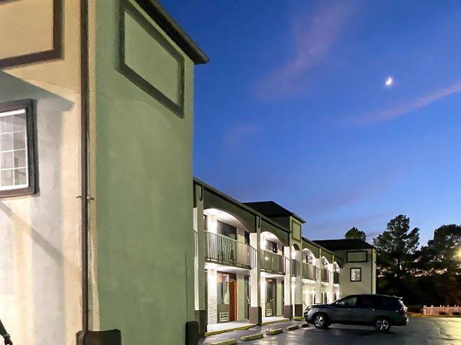 Americas best value inn holly springs