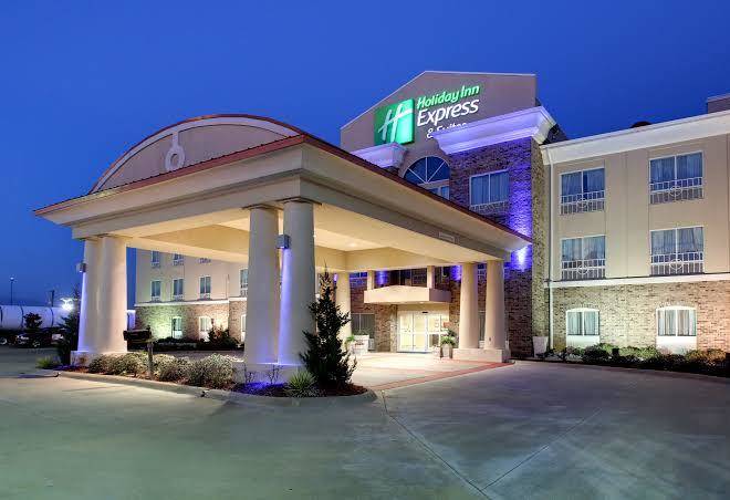 Holiday Inn Express & Suites Winona North Image