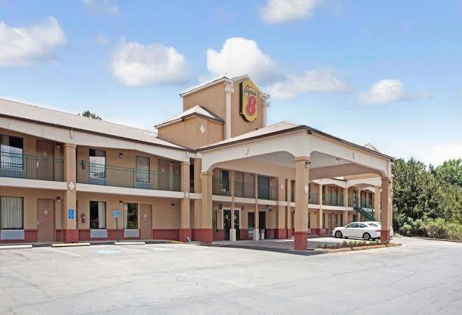 Super 8 By Wyndham Pearl Jackson East Image