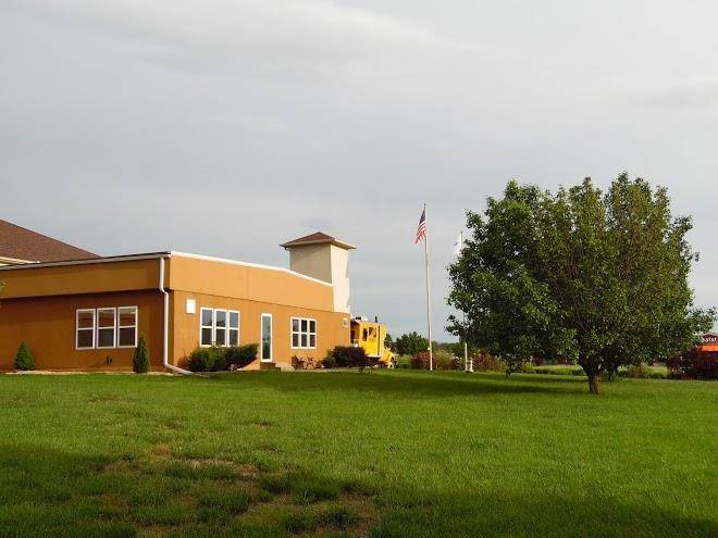 Best Western Teal Lake Inn Image