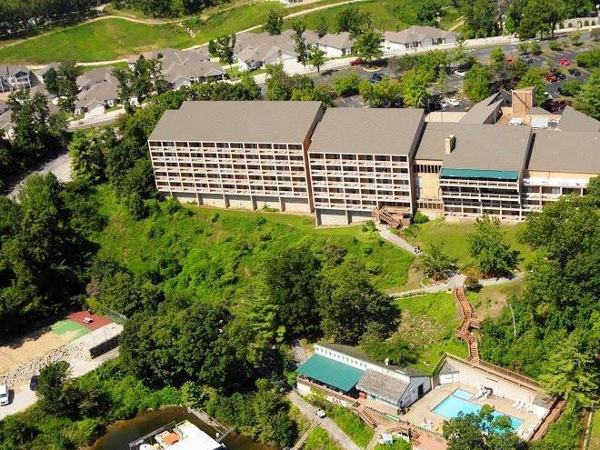 Inn at grand glaize