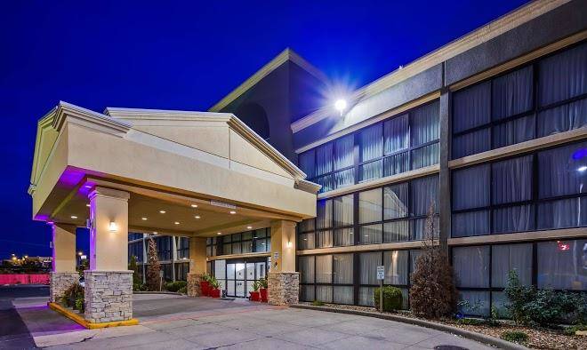 Surestay plus hotel by best western kansas city northeast