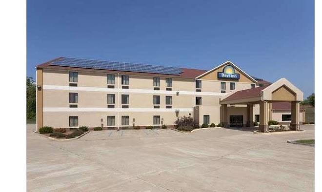 Days Inn By Wyndham Jefferson City Image