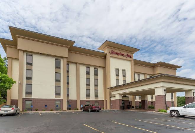Hampton inn jefferson city at capital mall