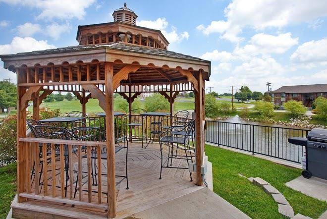 Candlewood suites springfield