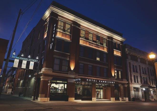 Hotel Vandivort Image