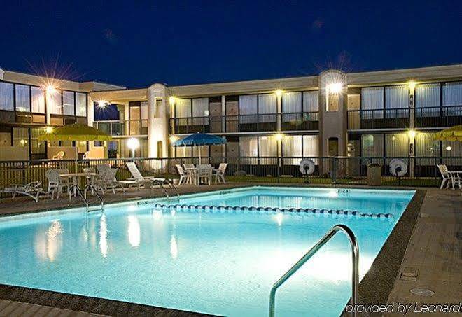 Lamplighter inn & suites