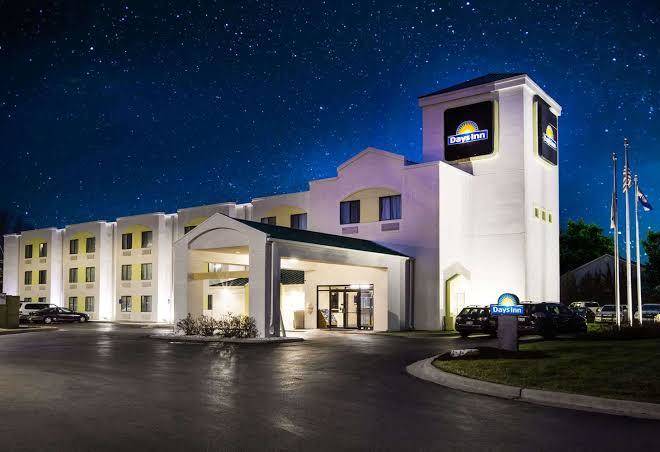 Days inn by wyndham blue springs
