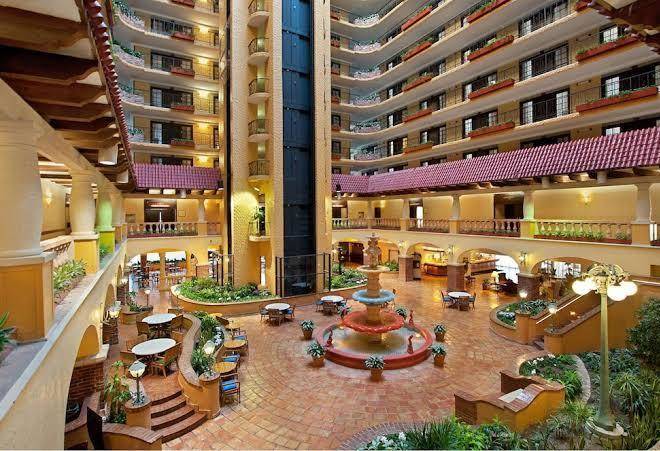 Embassy suites by hilton kansas city plaza