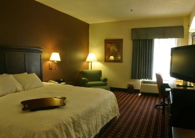 Hampton inn kansas city blue springs