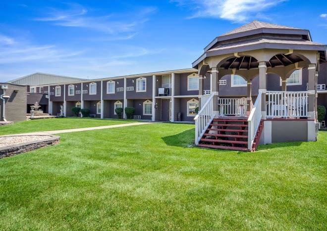 Quality inn & suites kansas city independence i 70 east