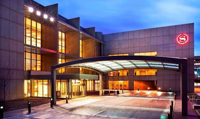 Sheraton kansas city hotel at crown center