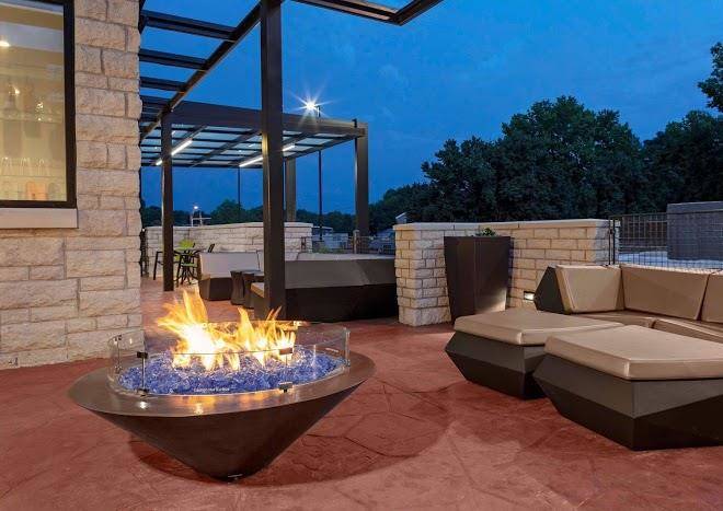 Springhill suites by marriott kansas city plaza