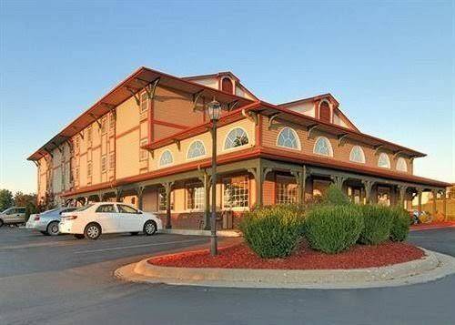 Comfort inn warrensburg station