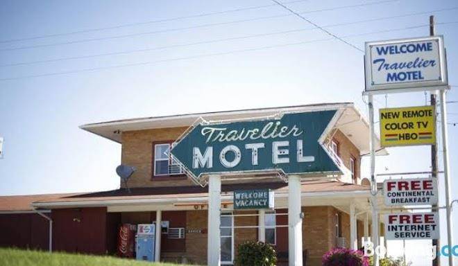 Travelier Motel Macon Image