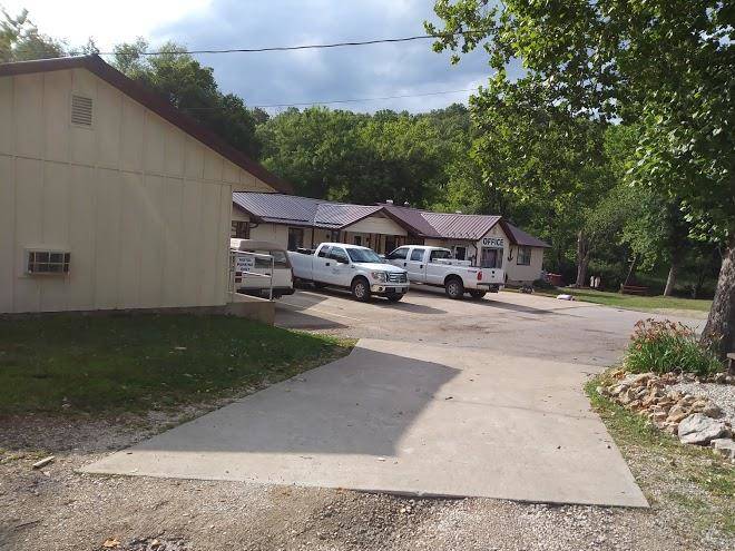 Drop anchor resort motel