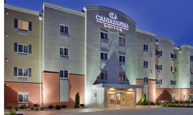 Candlewood suites kansas city airport