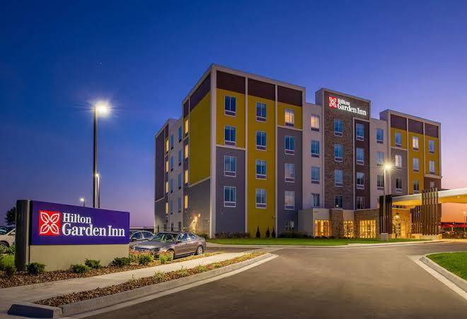 Hilton Garden Inn Kansas City Airport Image