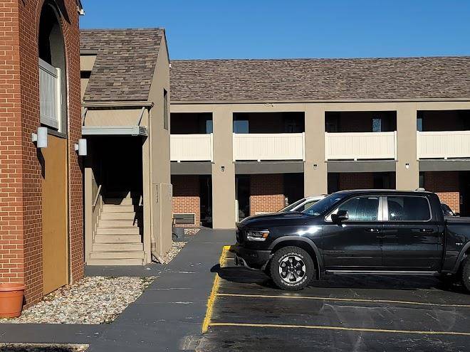 Super 8 by wyndham kansas city airport