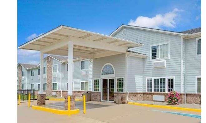 Super 8 by wyndham riverside kansas city