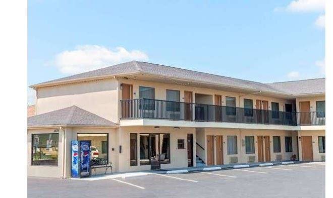 Days Inn By Wyndham St Robert Waynesville Ft Leonard Wood Image
