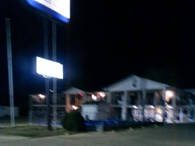 Current river inn