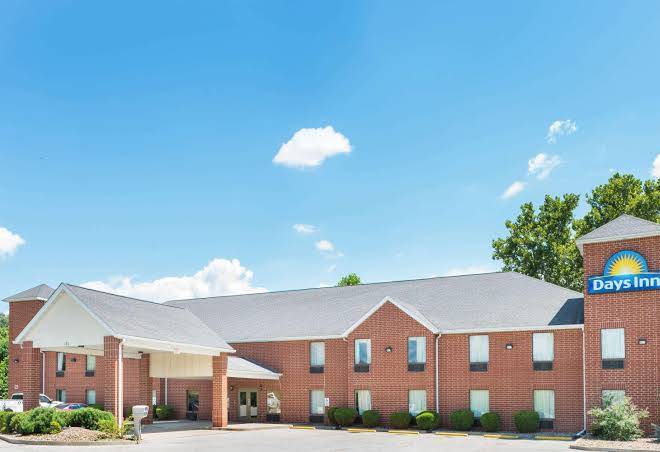 Days inn by wyndham st peters st charles