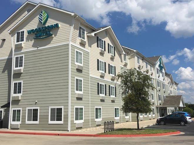 Woodspring suites st louis st charles