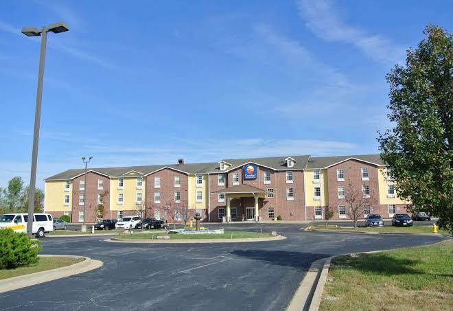 Comfort Inn & Suites St Louis Chesterfield Image