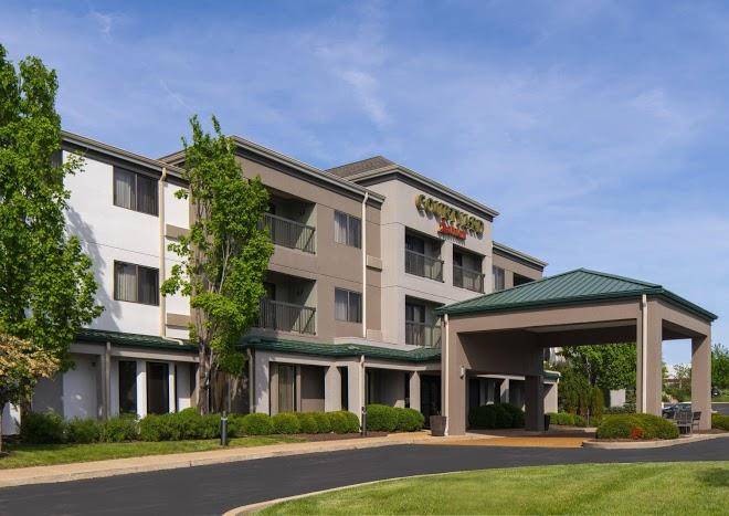 Courtyard by marriott st louis airport earth city