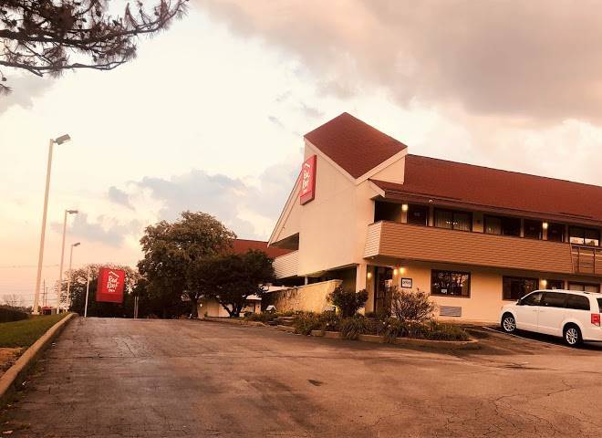 Red roof inn bridgeton