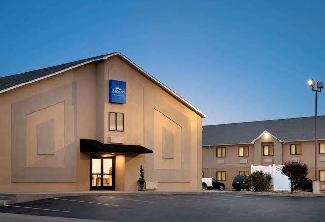 Travelodge By Wyndham Dexter Image