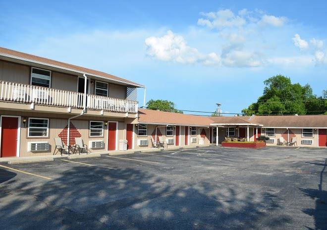 Hunter's Friend Resort Image