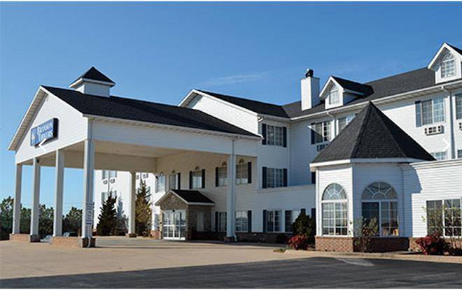 Branson Towers Hotel Image