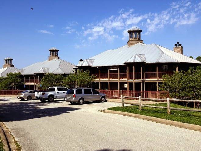Holiday hills resort & golf club
