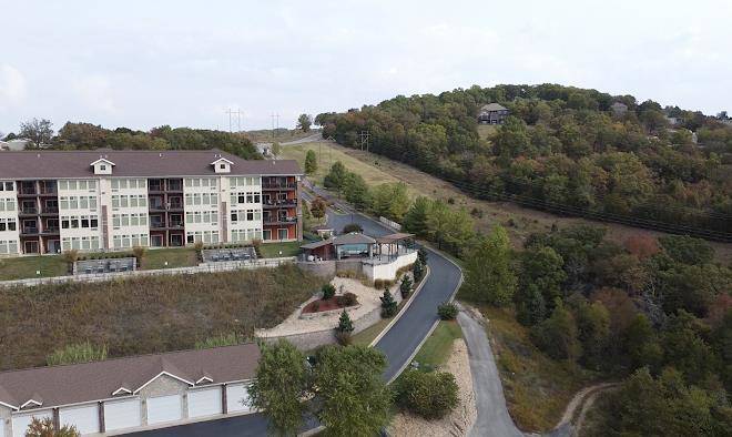 Majestic At Table Rock By Thousand Hills Image