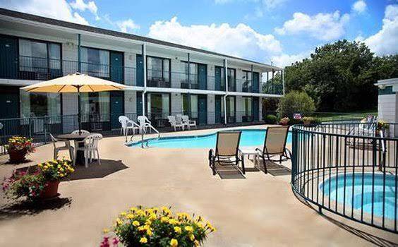 Ozark valley inn