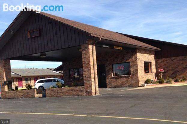 Royal inn & suites