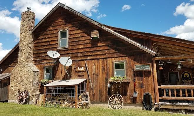 Elk lake resort