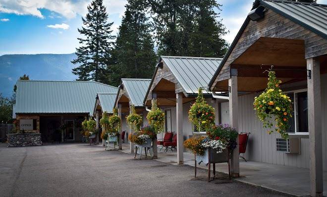 Glacier inn motel
