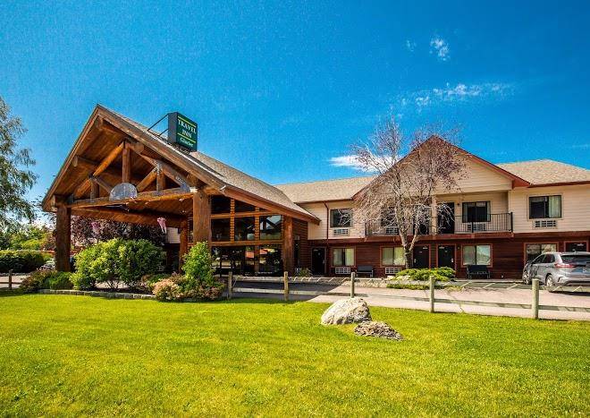 Travel inn glacier national park