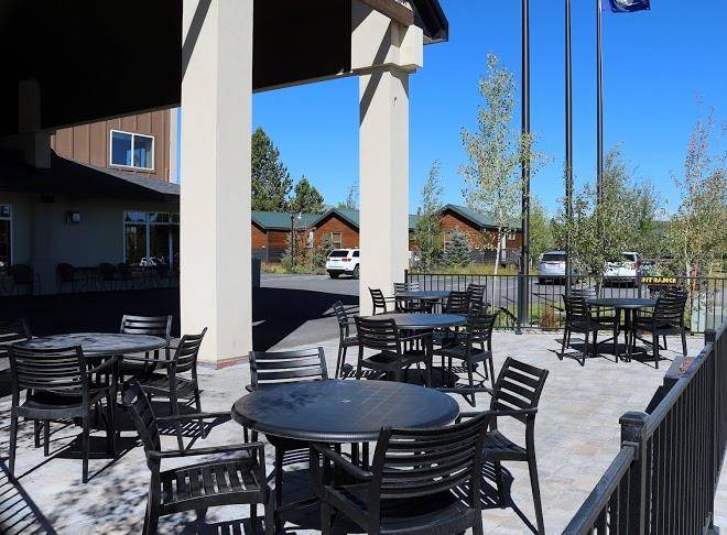 Gray wolf inn & suites
