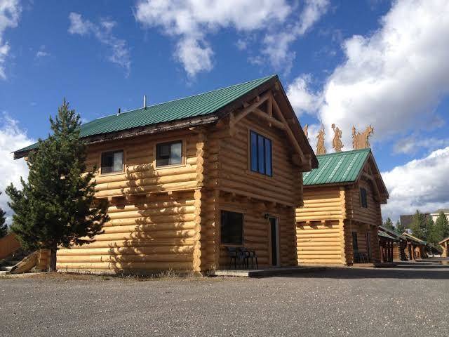 Hibernation station cabins