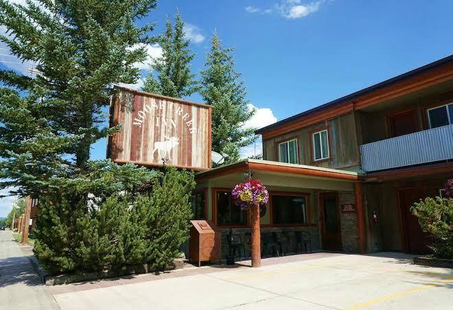 Moose creek inn